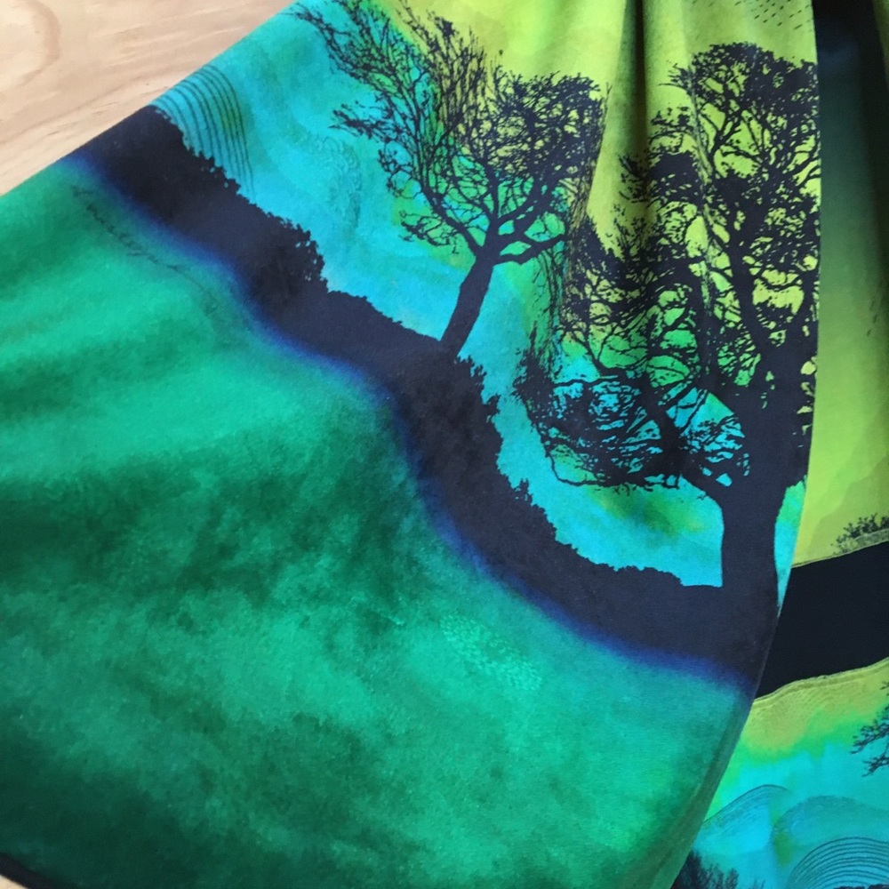 Anatopik dress and scarf set - Picture 15 of 15
